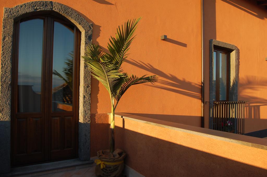 L'Arco Dei Sogni Hotel Malvagna Bagian luar foto