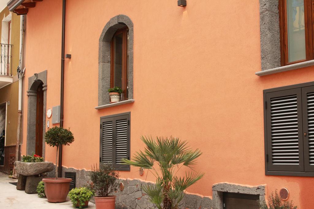 L'Arco Dei Sogni Hotel Malvagna Bagian luar foto