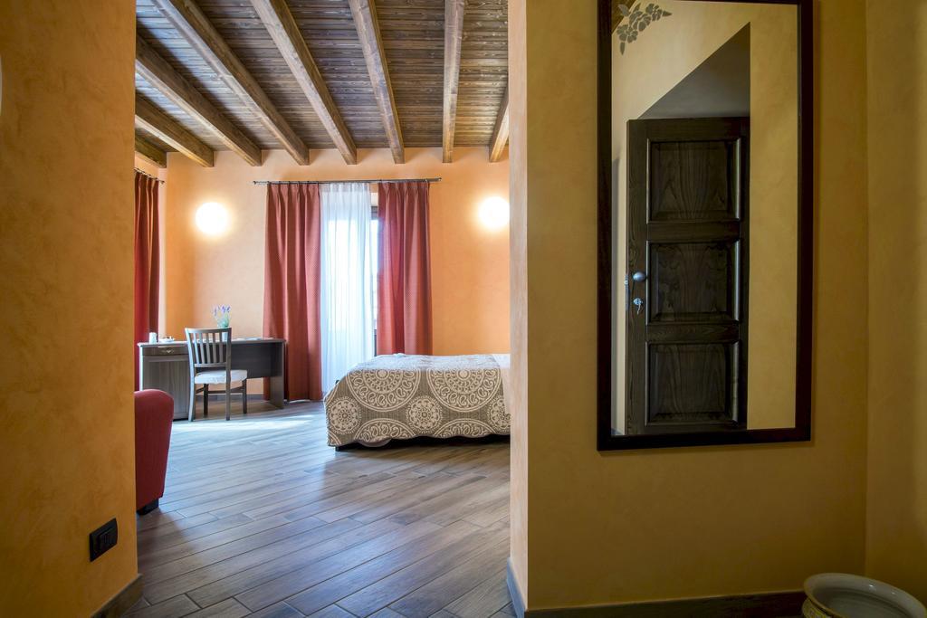L'Arco Dei Sogni Hotel Malvagna Bagian luar foto