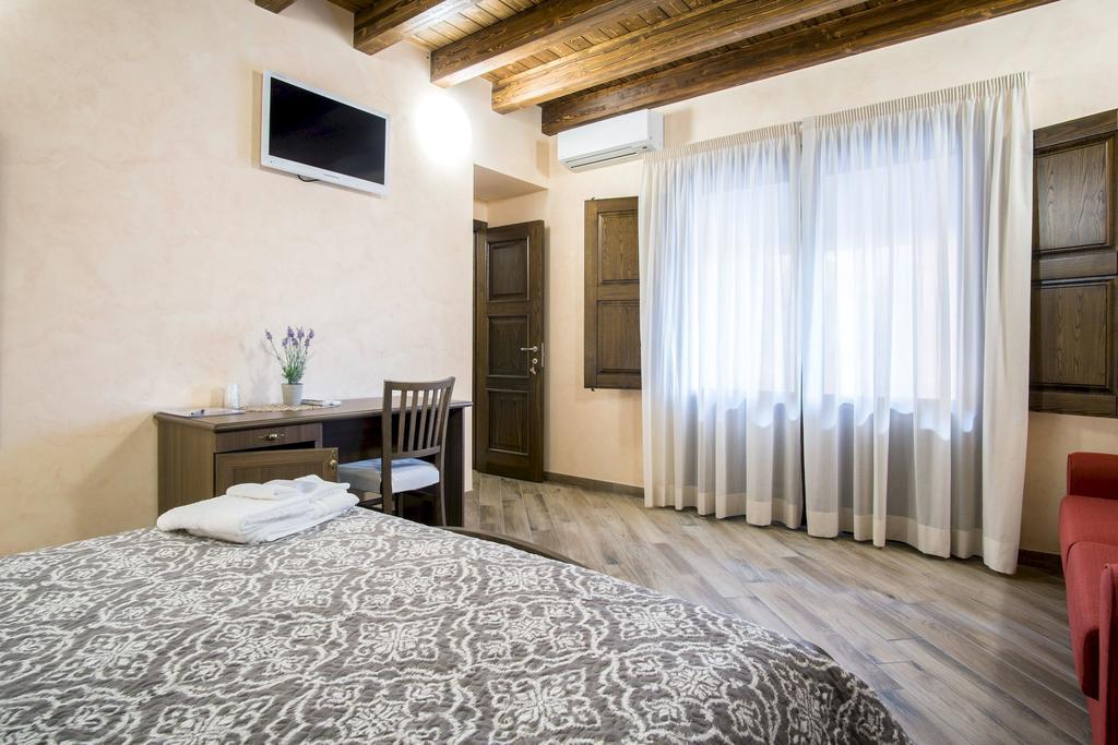 L'Arco Dei Sogni Hotel Malvagna Bagian luar foto