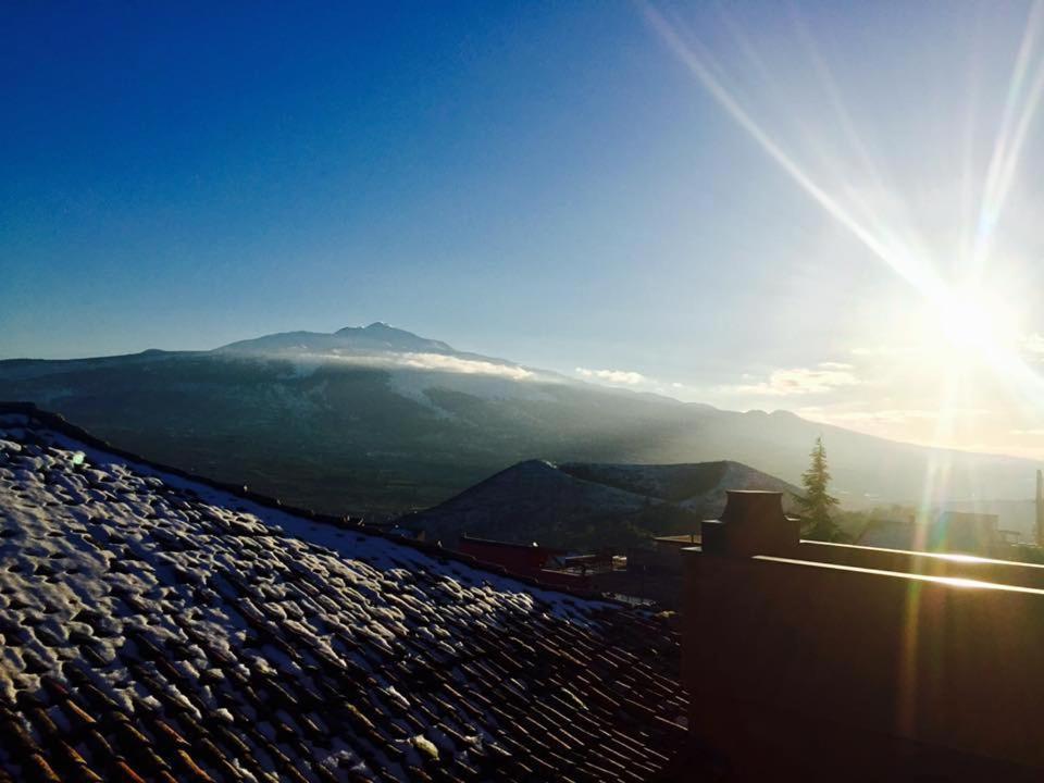 L'Arco Dei Sogni Hotel Malvagna Bagian luar foto